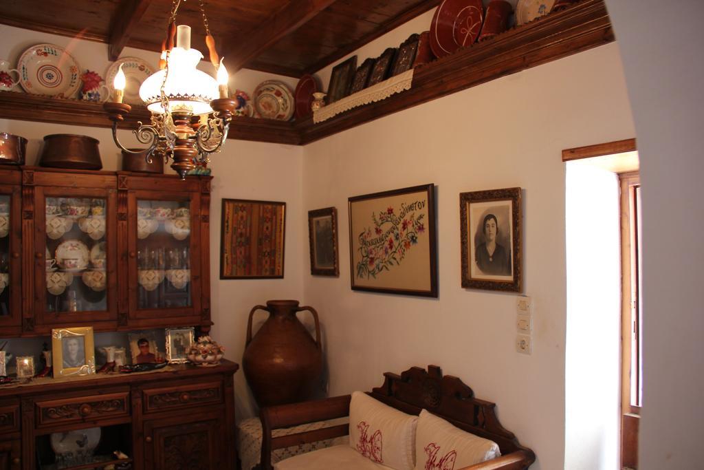 La Villa Di Zazopetra Menetész Kültér fotó